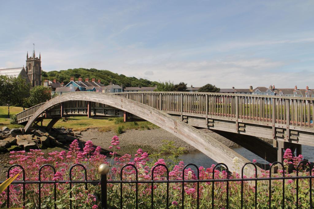 Monachty Otel Aberaeron Dış mekan fotoğraf